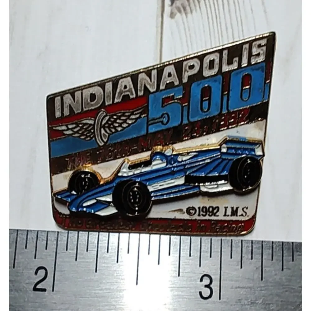 Indy 500 Souvenir Pin 1992 IndyCar Car Mount 76th Indianapolis 500